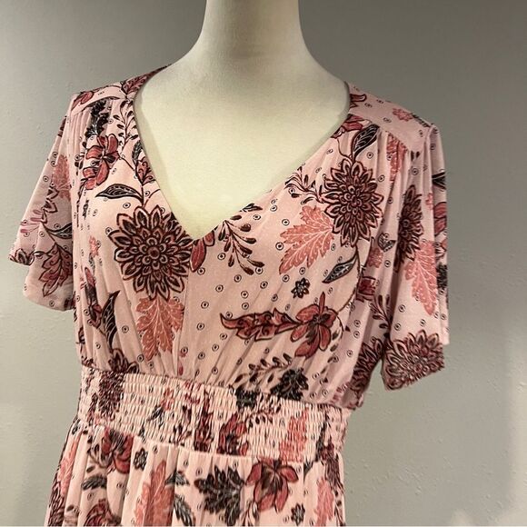Maurice’s Floral Dusty Pink v-neck Maxi Dress with Short sleeves - Picture 2 of 14